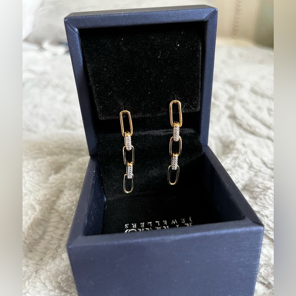 Paper Clip Earrings With .15 Carat TW Of Diamonds In 10kt Yellow Gold - Picture 1 of 5